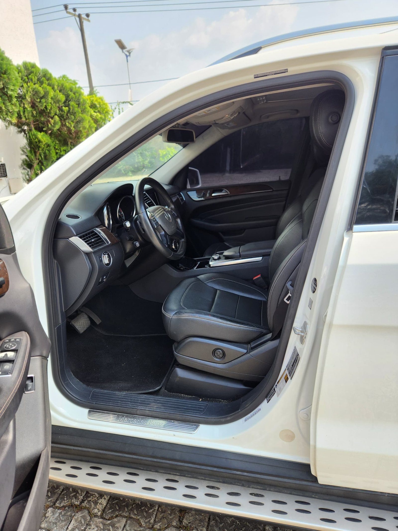 2015 Mercedes-Benz ML350 (Premium Edition) image 13