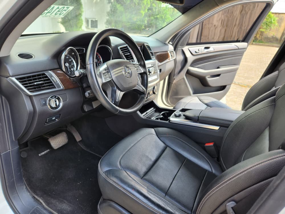 2015 Mercedes-Benz ML350 (Premium Edition) image 12