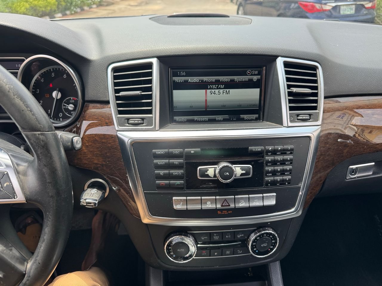 2014 Mercedes-Benz ML350 (PREMIUM EDITION) image 11