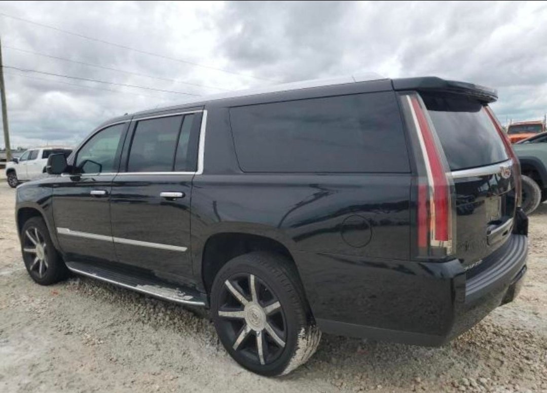 19/20 Cadillac Escalade image 6