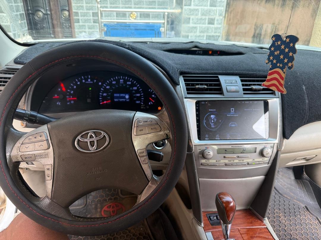 Nigeria Used Toyota Camry image 3
