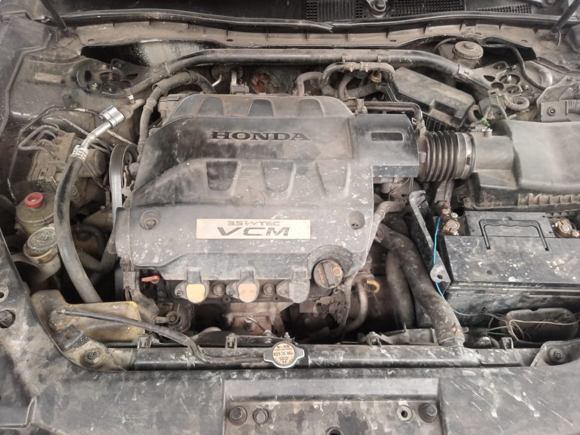 2012 Honda Crosstour Black image 4