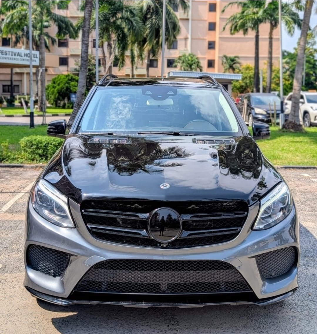 Mercedez Benz AMG GLE43 4MATIC image 4