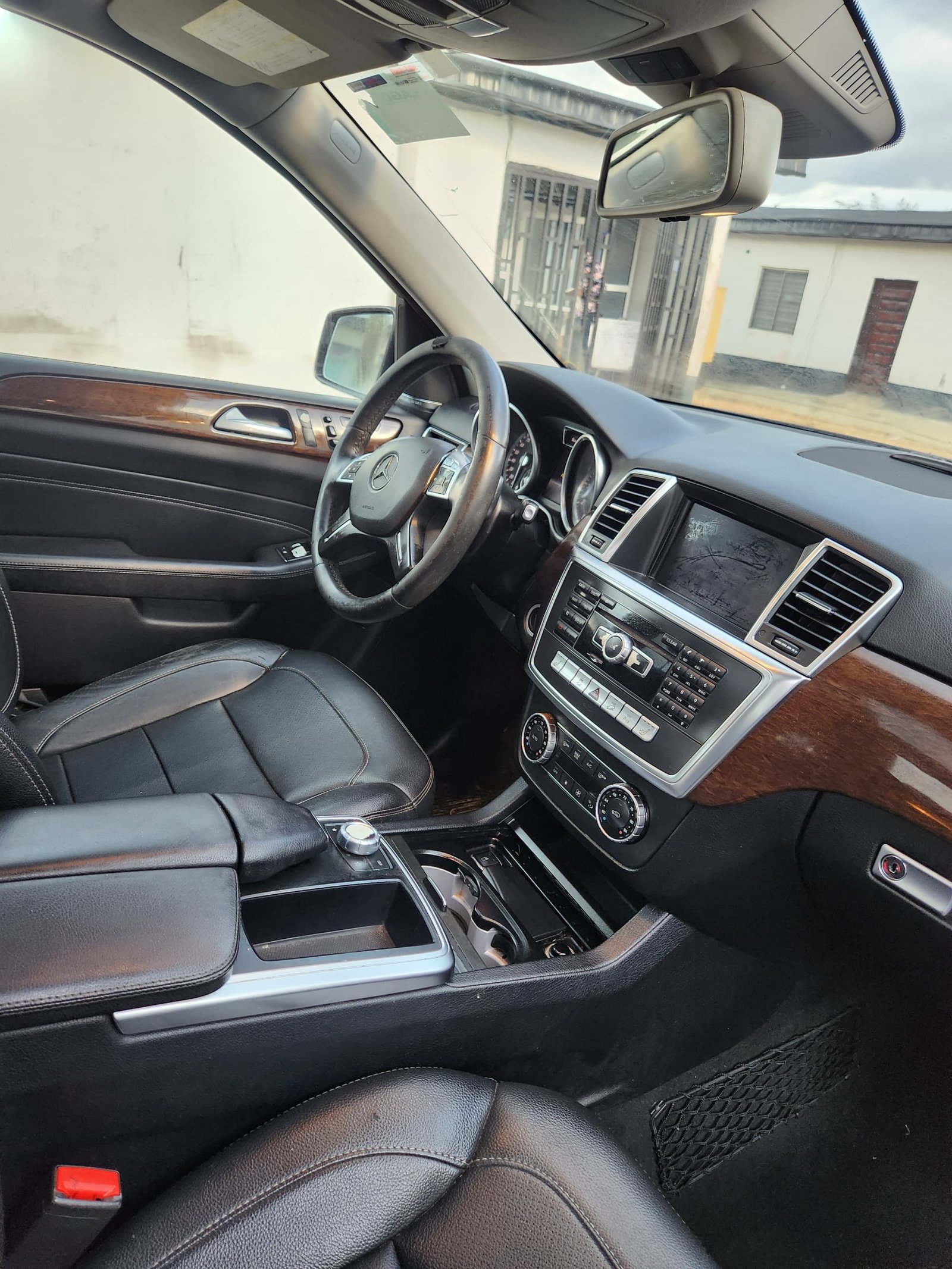 2014 ML350 Full Option image 2