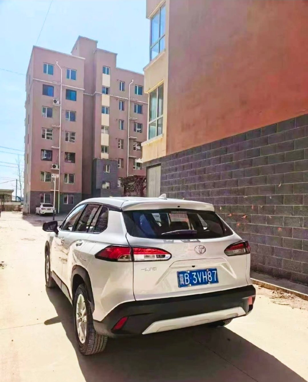 2025 Toyota Corolla Cross (Pre-Order) image 7