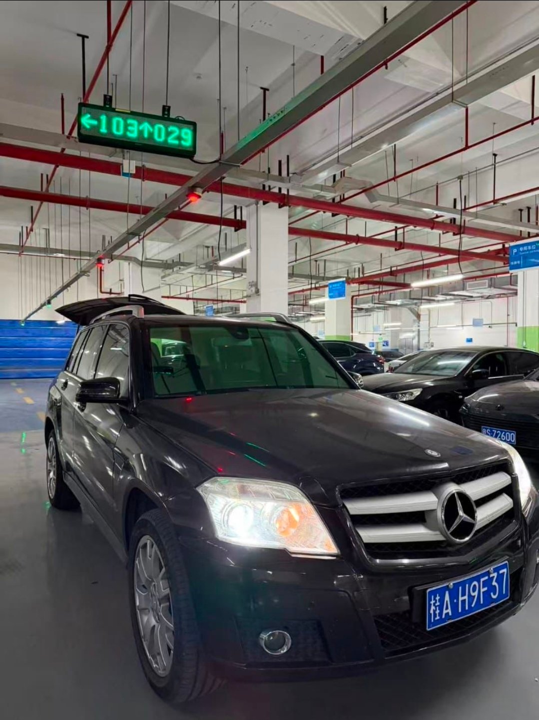 2012 Mercedes-Benz GLK350 (Pre-Order) image 3