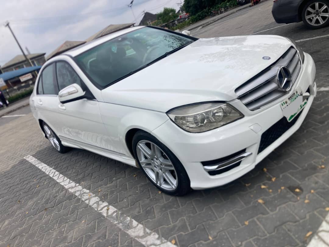 2008 Mercedes-Benz C300 image 5